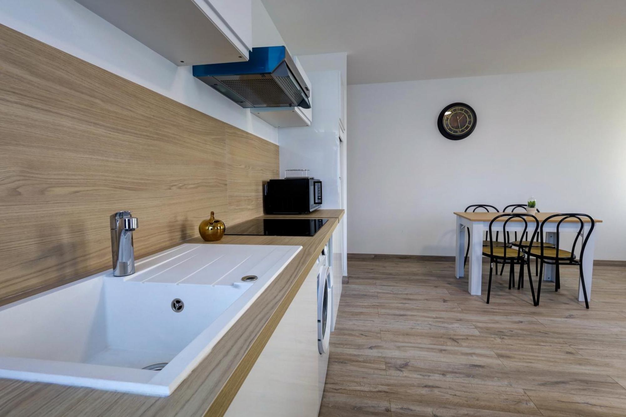 Apartament Le Westy 1 Hieres-Sur-Amby Zewnętrze zdjęcie