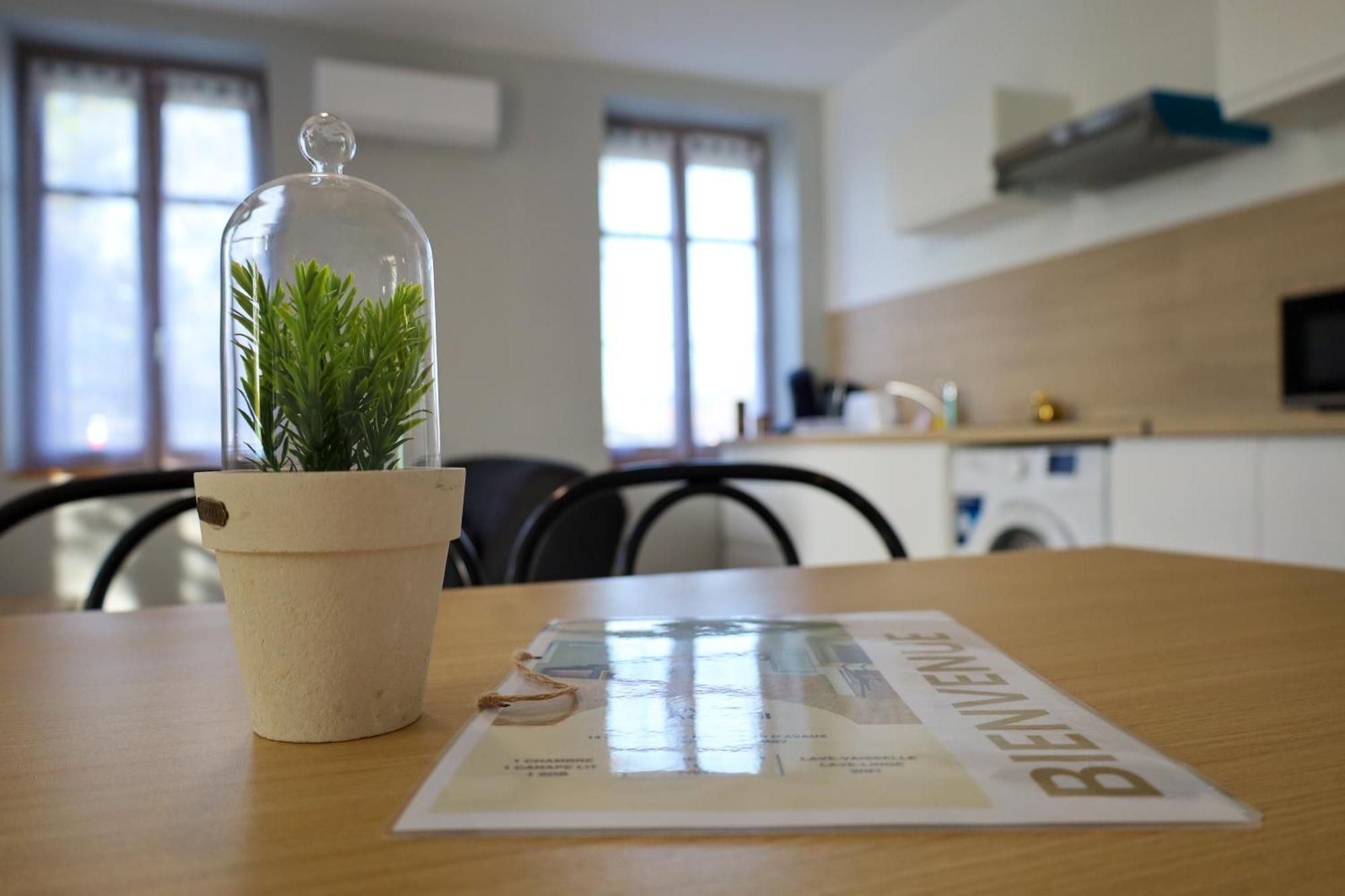Apartament Le Westy 1 Hieres-Sur-Amby Zewnętrze zdjęcie